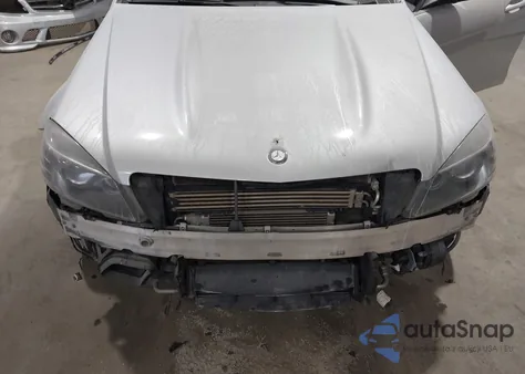 2009 Mercedes-Benz C 63 Amg z USA, uszkodzony, nr VIN WDDGF77X49F216040